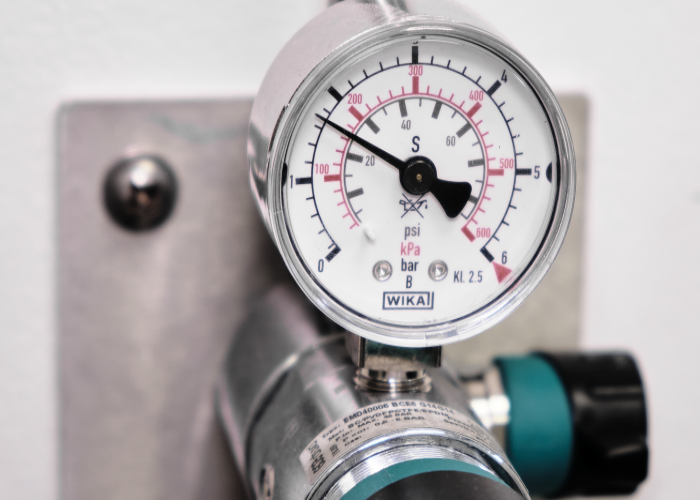 pressure reducing valve for steam